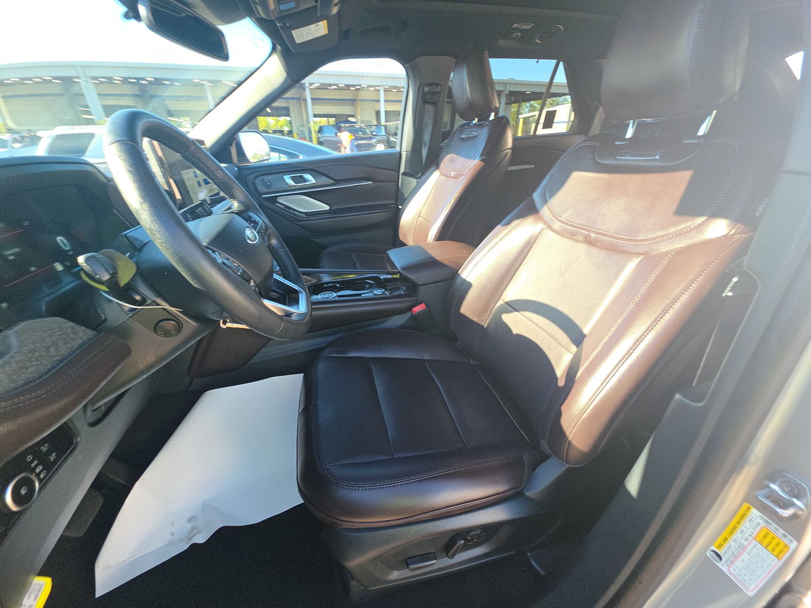 2025 Ford Explorer Platinum AWD