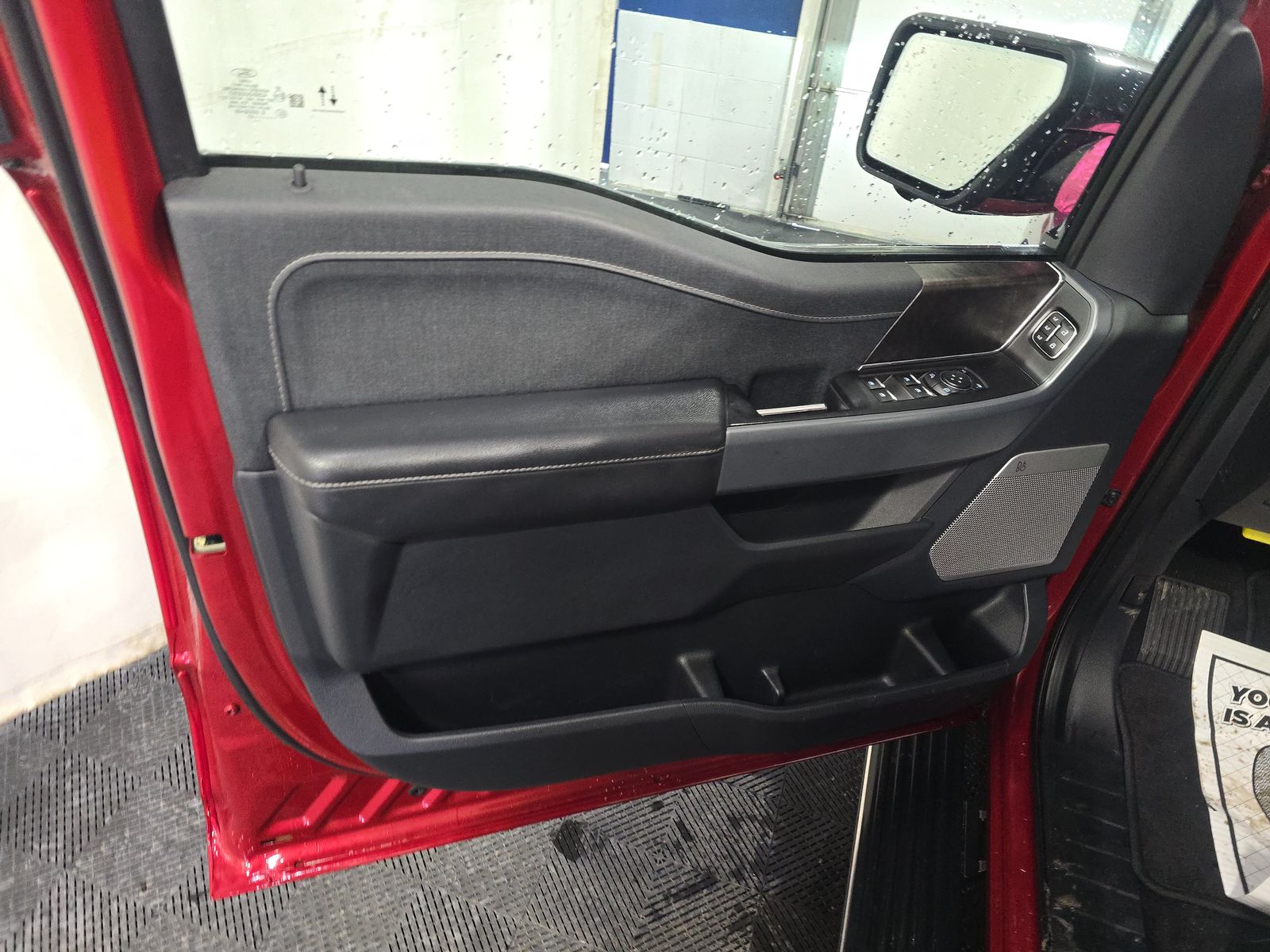 2023 Ford F-150 Lariat AWD