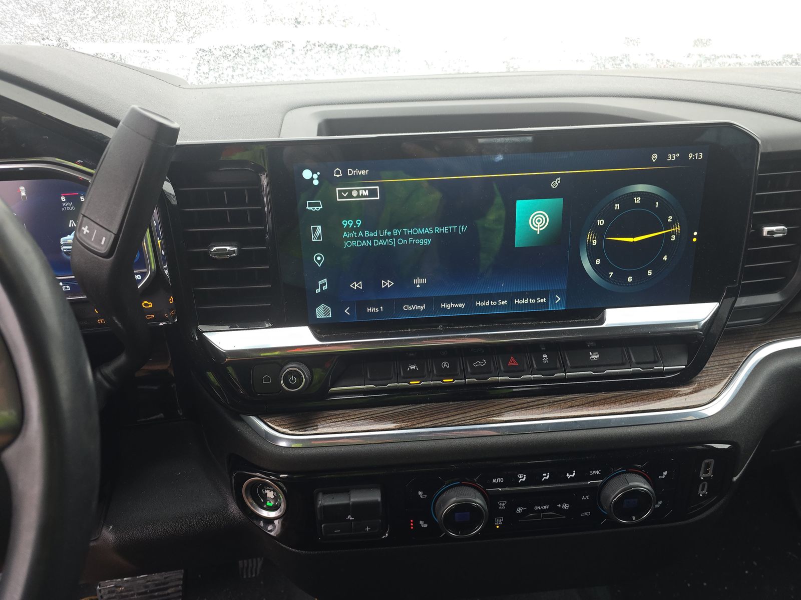 2024 Chevrolet Silverado 1500 LT AWD