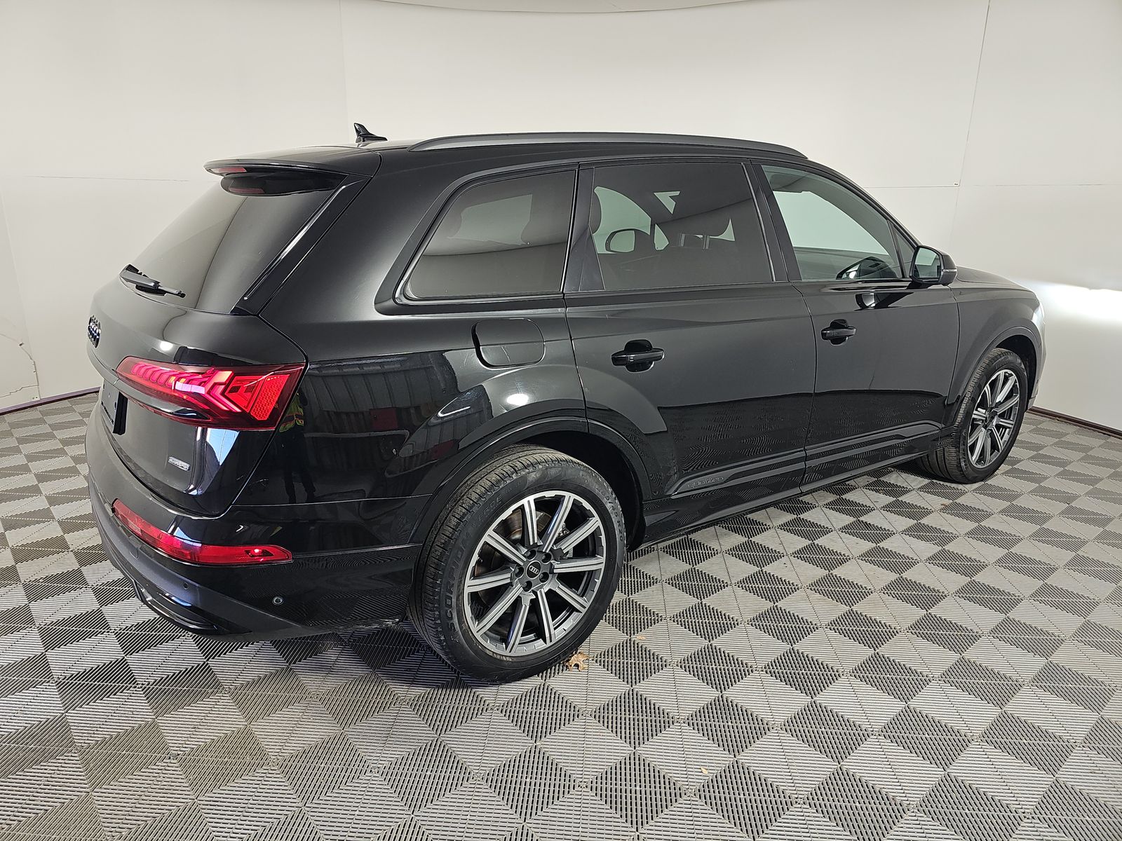2023 Audi Q7 Premium Plus AWD