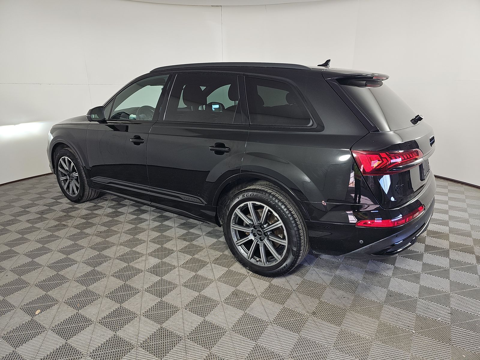 2023 Audi Q7 Premium Plus AWD