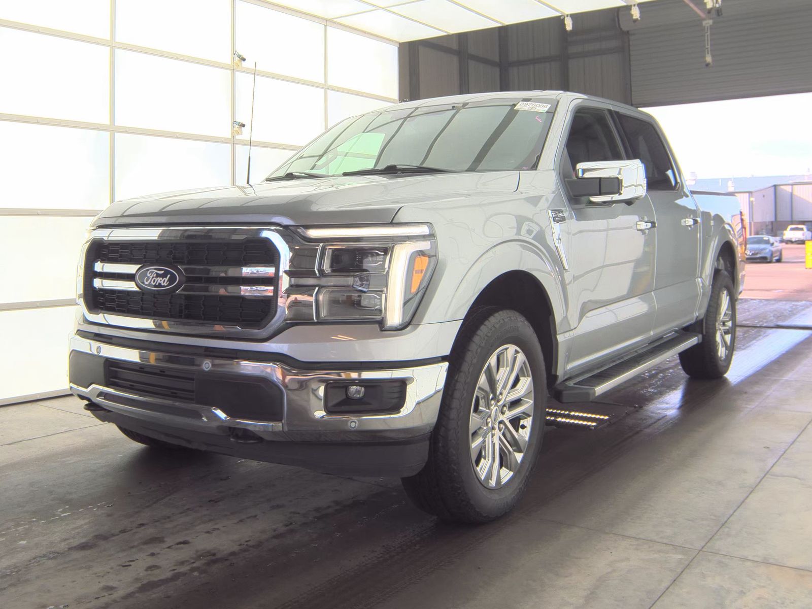 2025 Ford F-150 Lariat AWD