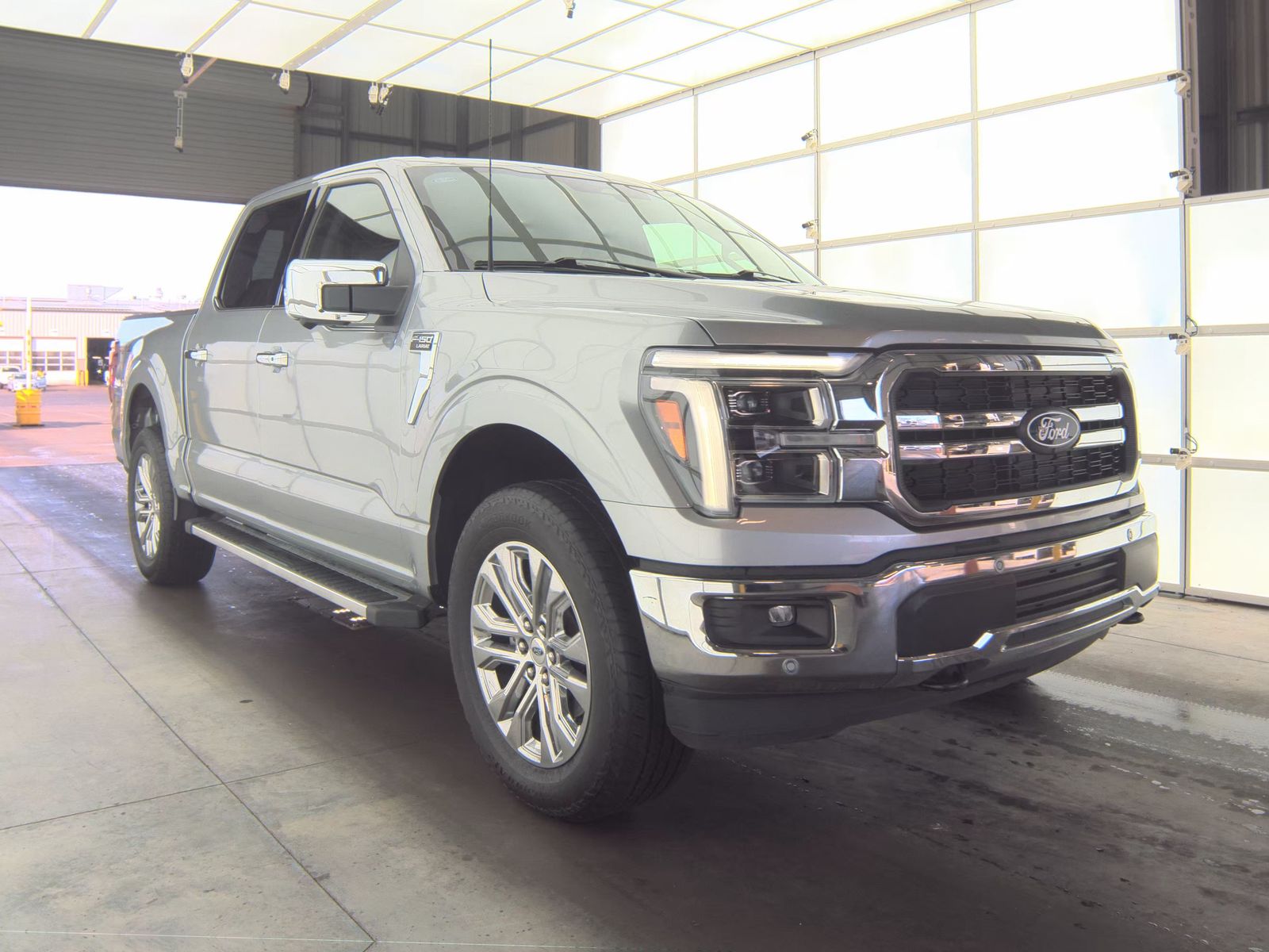 2025 Ford F-150 Lariat AWD