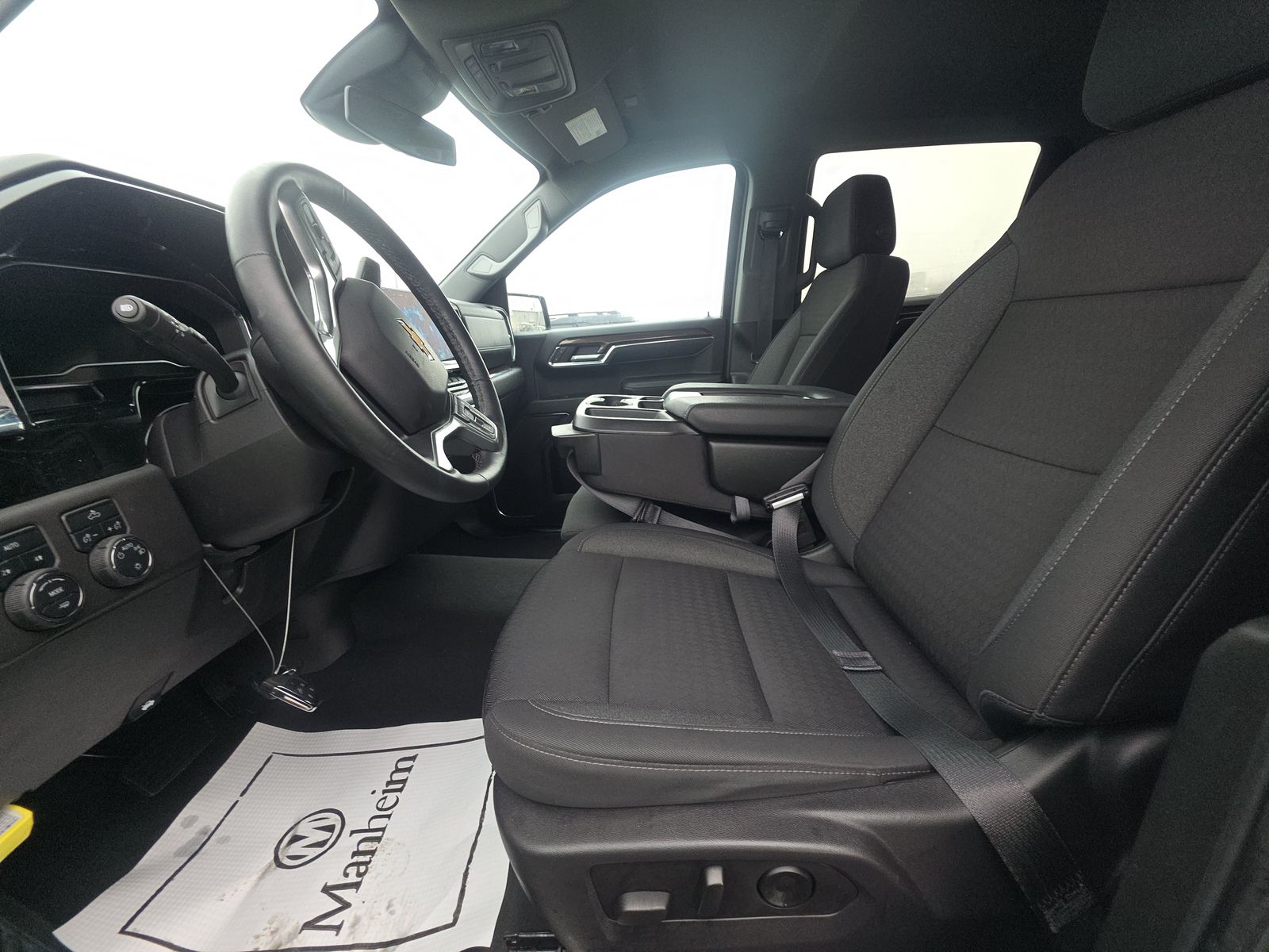 2024 Chevrolet Silverado 1500 LT AWD