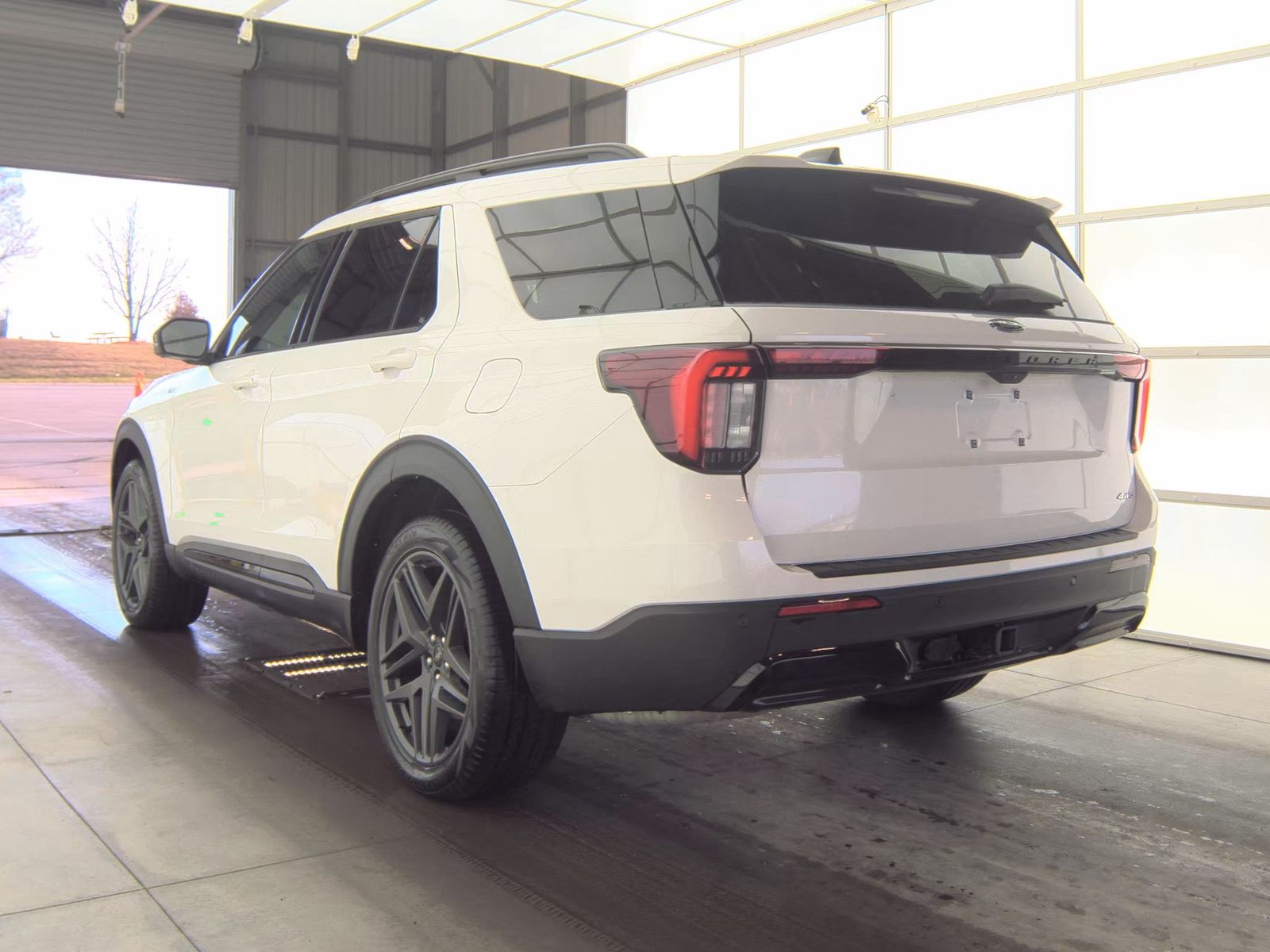 2025 Ford Explorer ST-Line AWD