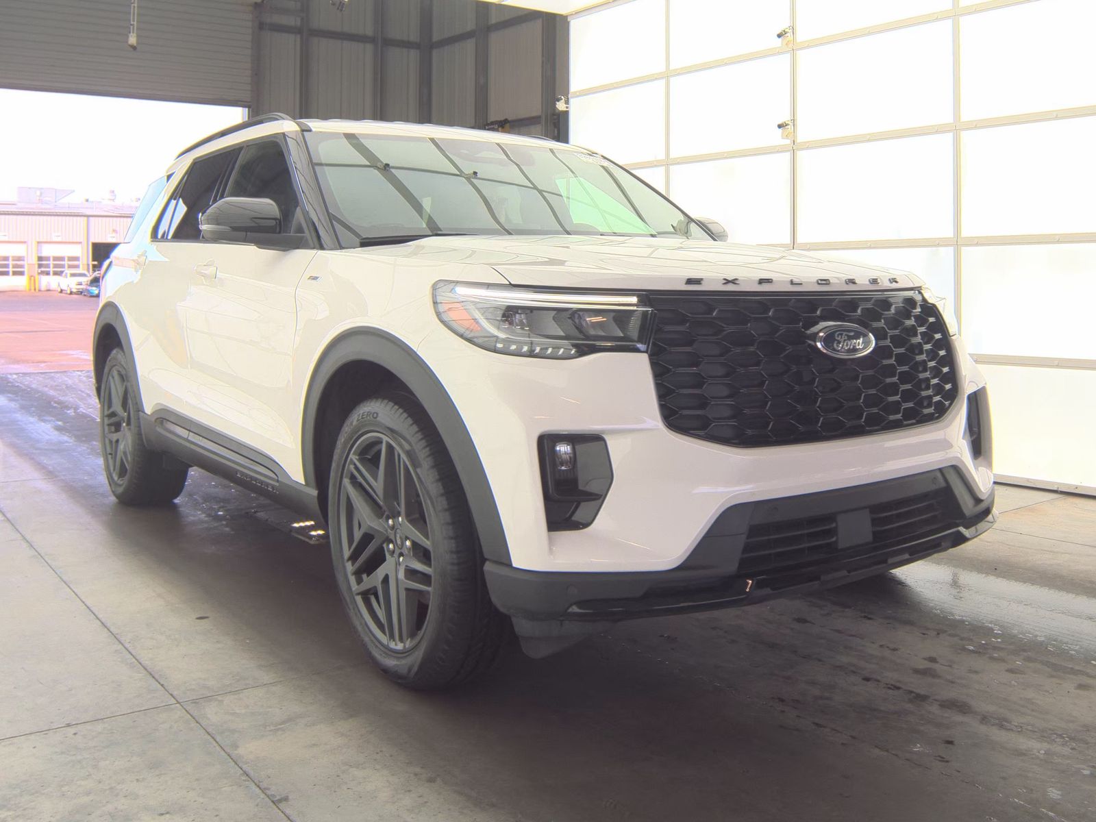 2025 Ford Explorer ST-Line AWD