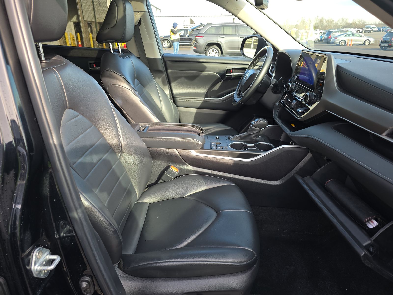 2024 Toyota Highlander Hybrid XLE AWD