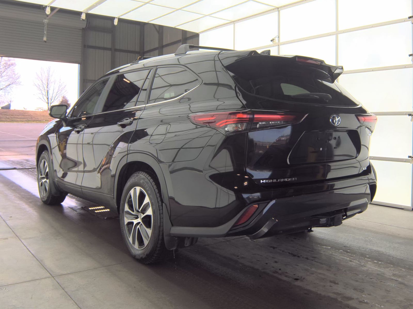 2024 Toyota Highlander Hybrid XLE AWD