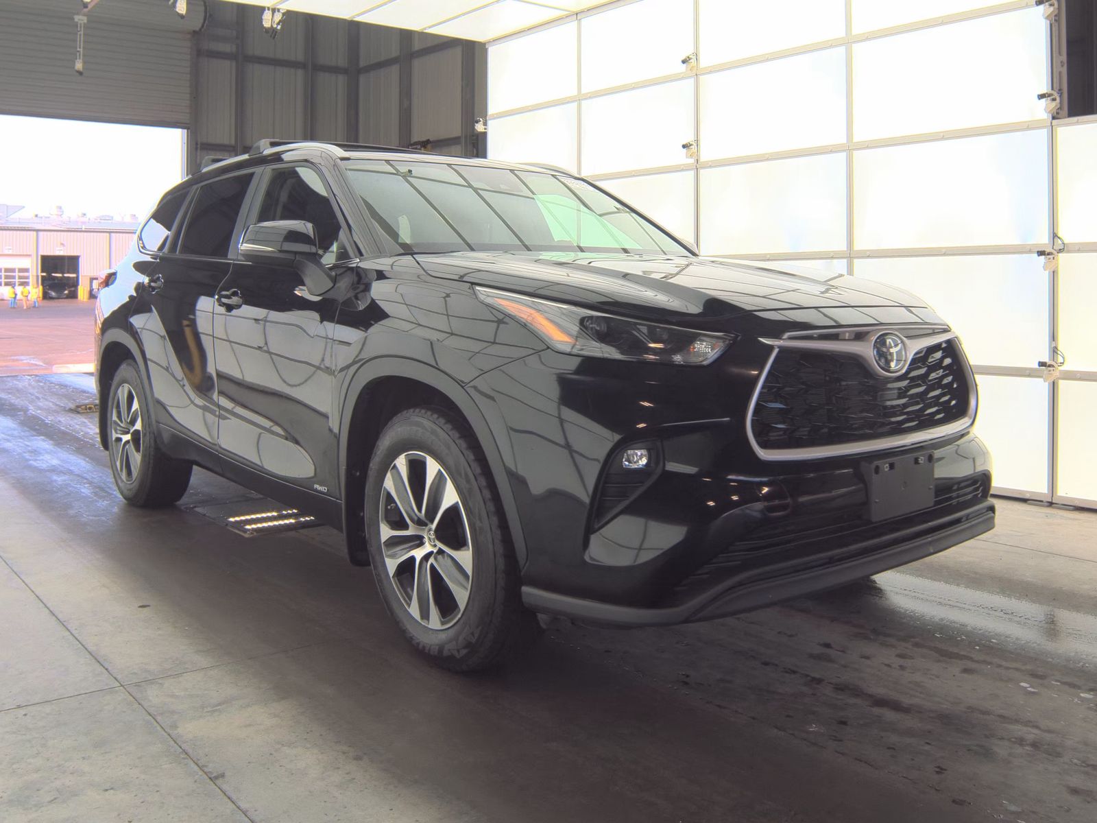 2024 Toyota Highlander Hybrid XLE AWD