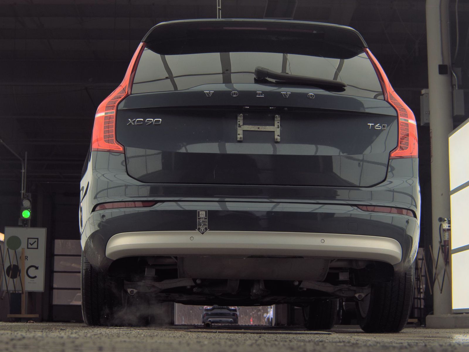 2022 Volvo XC90 T6 Momentum AWD