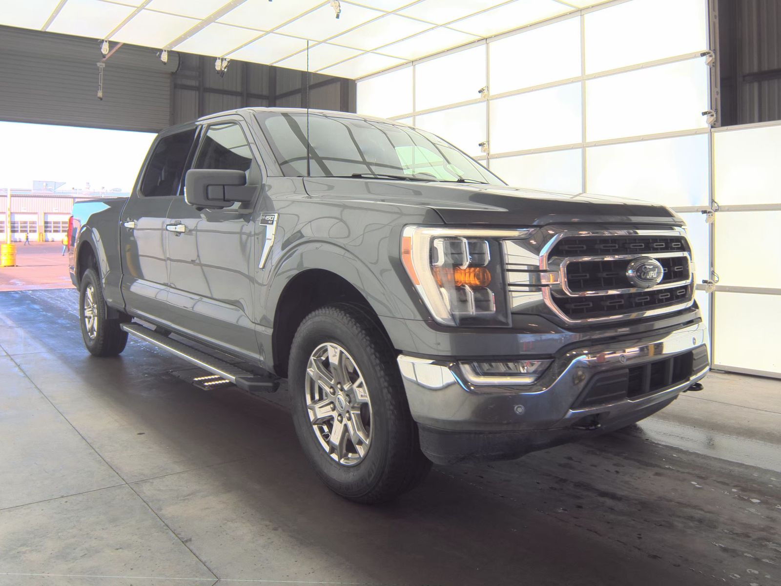 2022 Ford F-150 XLT AWD