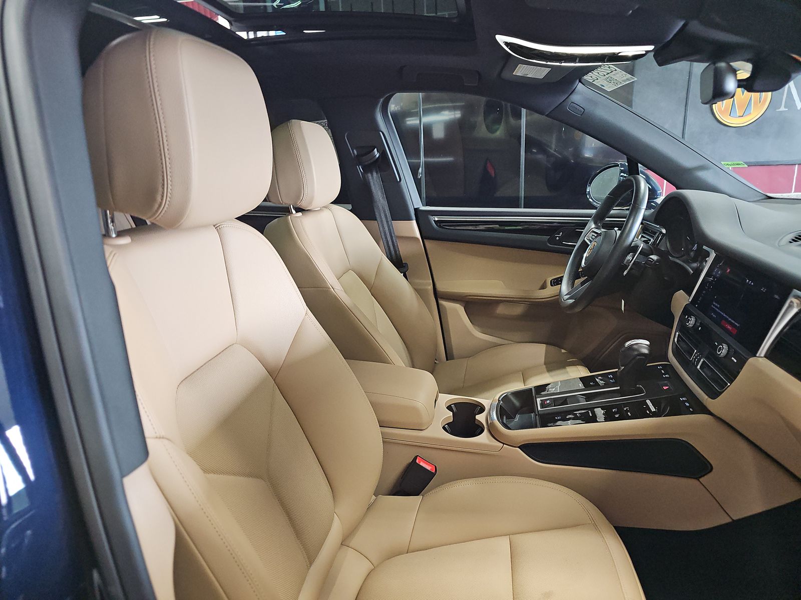 2023 Porsche Macan Base AWD