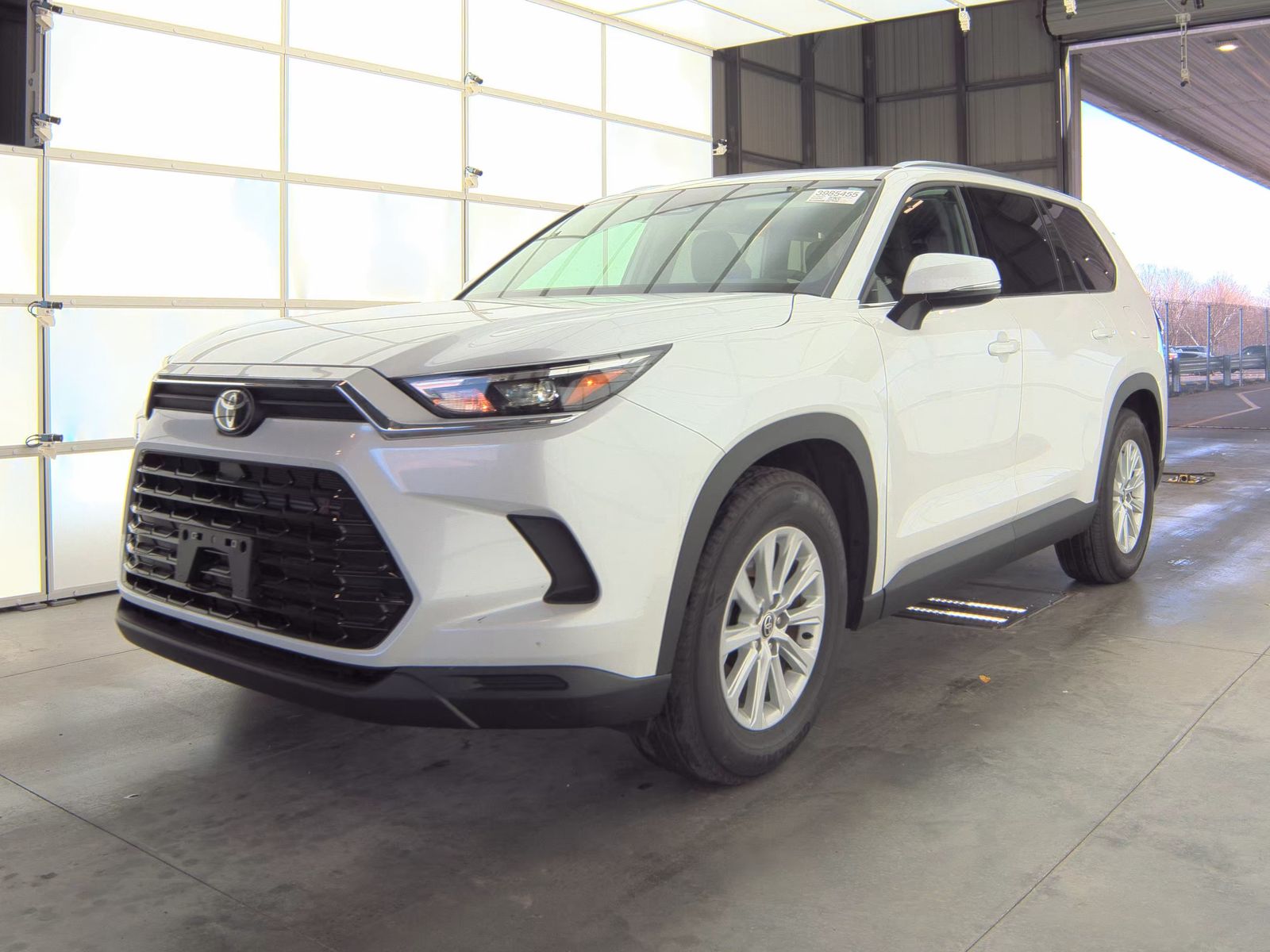 2024 Toyota Grand Highlander XLE's photo
