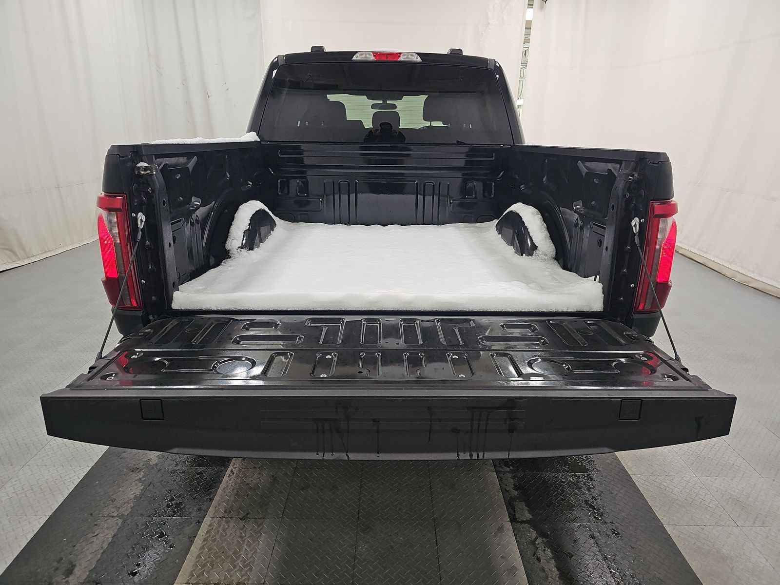 2024 Ford F-150 STX AWD