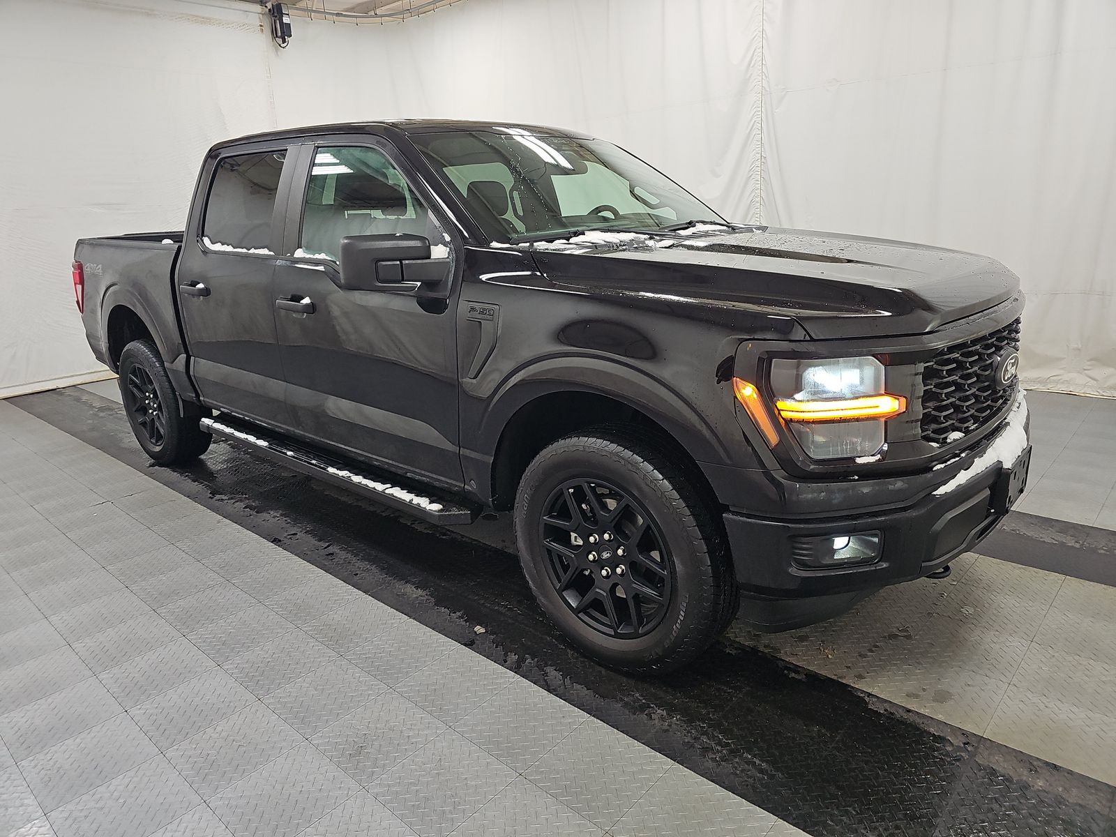 2024 Ford F-150 STX AWD