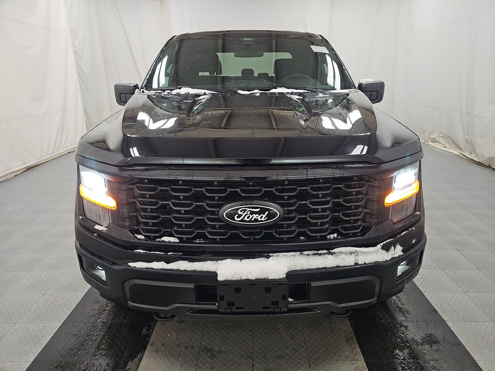 2024 Ford F-150 STX AWD