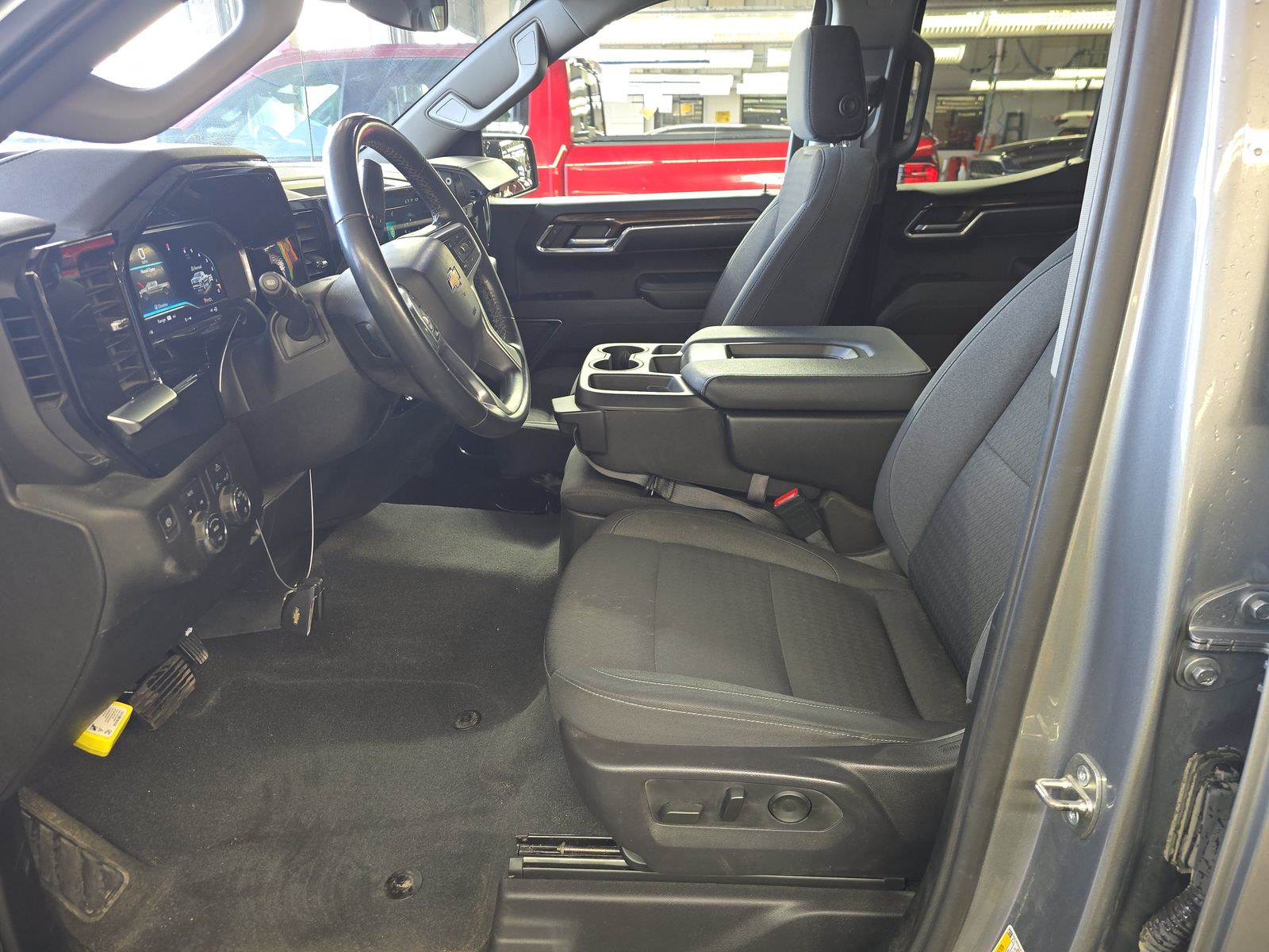 2024 Chevrolet Silverado 1500 LT AWD