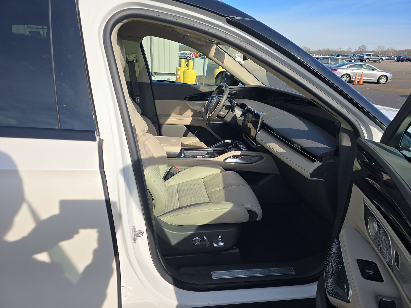 2025 Lincoln Nautilus Reserve AWD