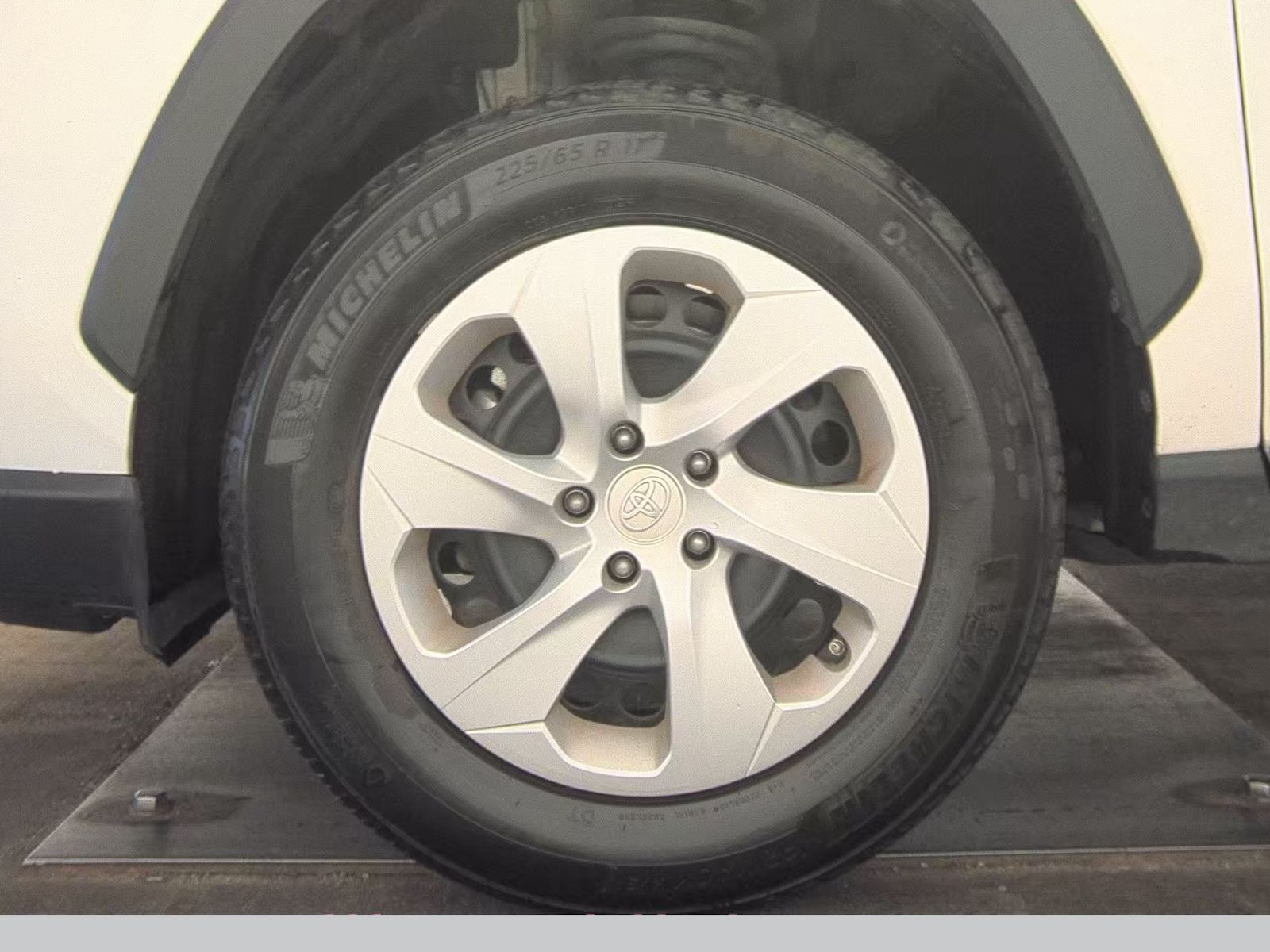 2024 Toyota RAV4 LE AWD