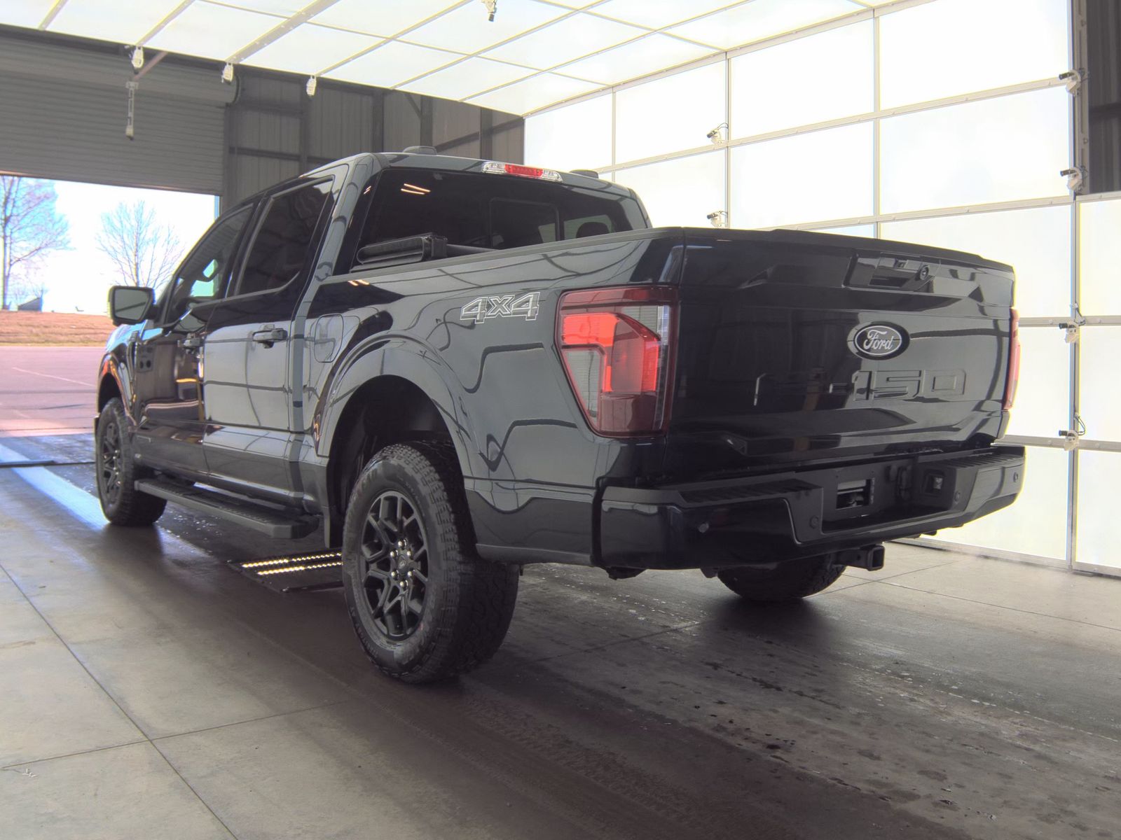 2025 Ford F-150 Hybrid XLT AWD