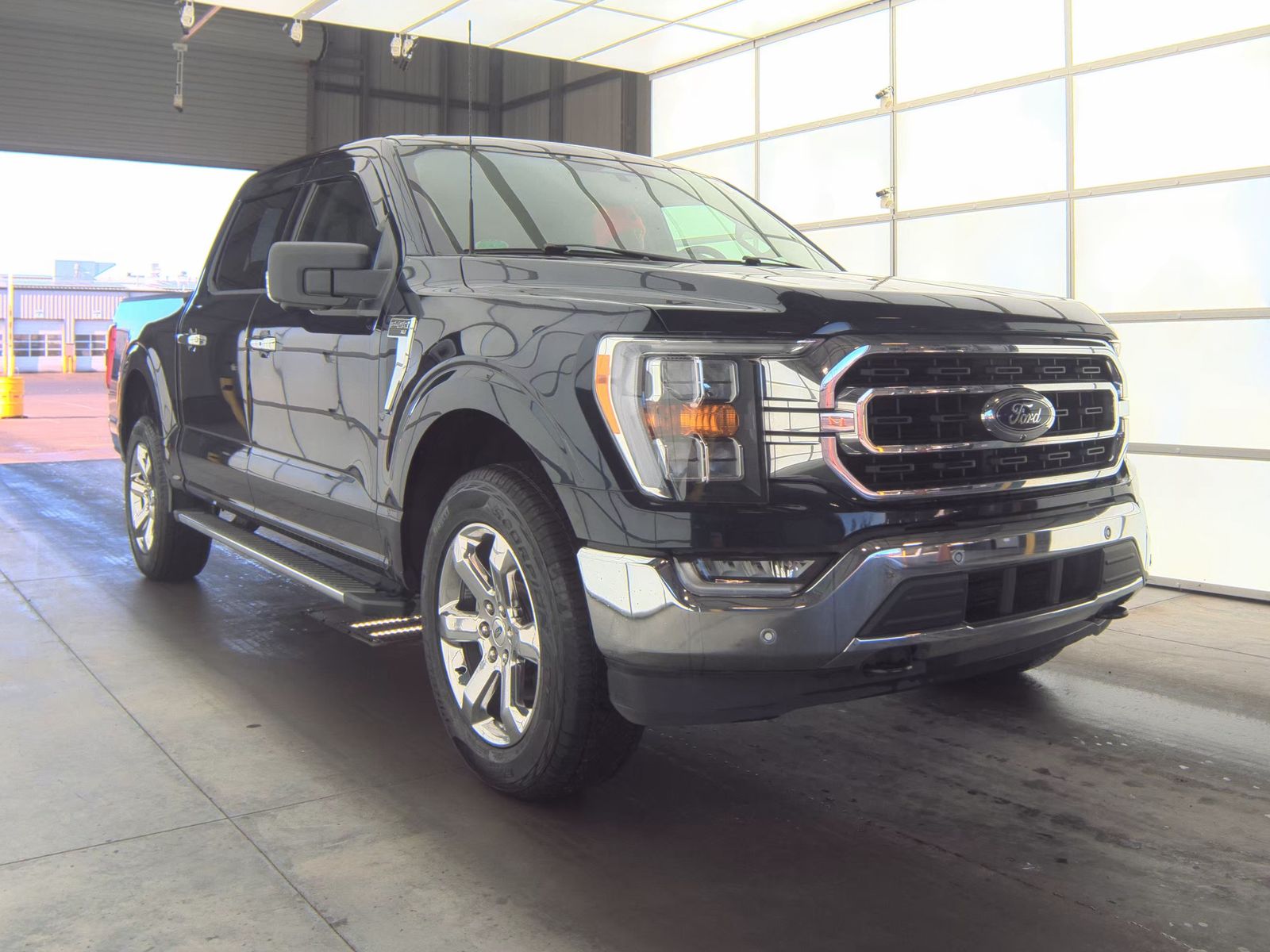 2023 Ford F-150 XLT AWD