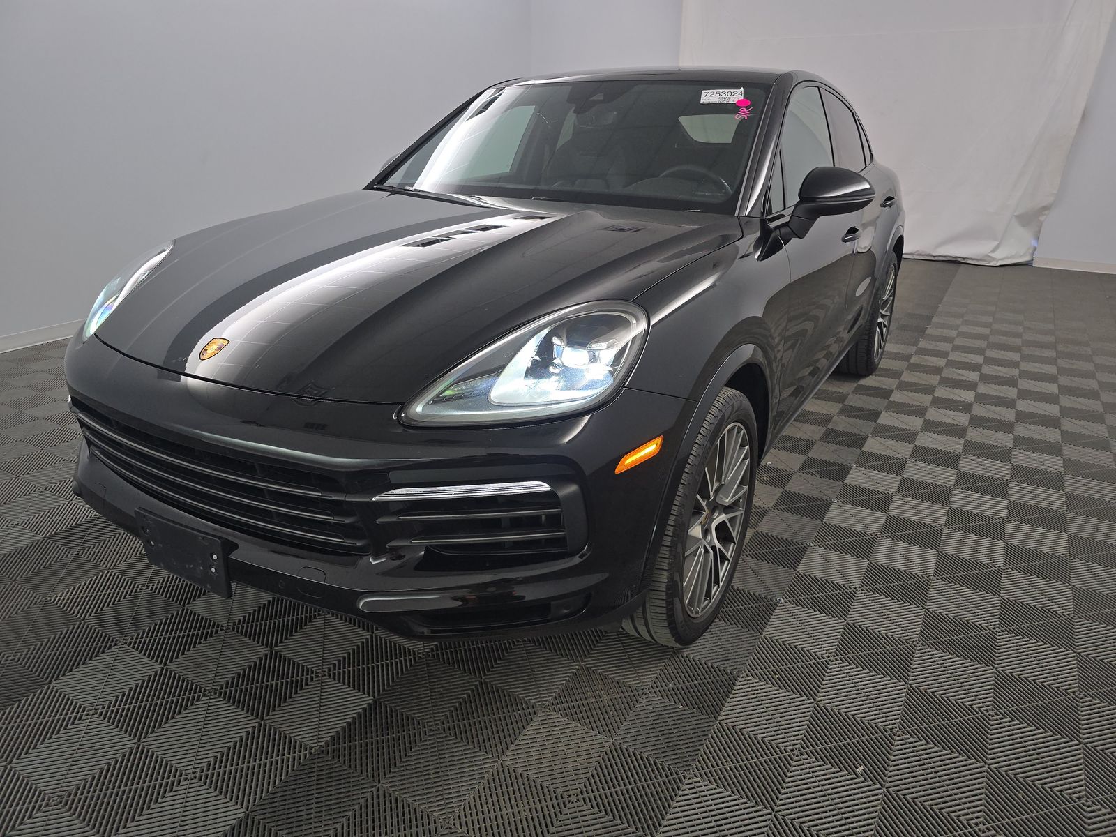2023 Porsche Cayenne Platinum Edition AWD