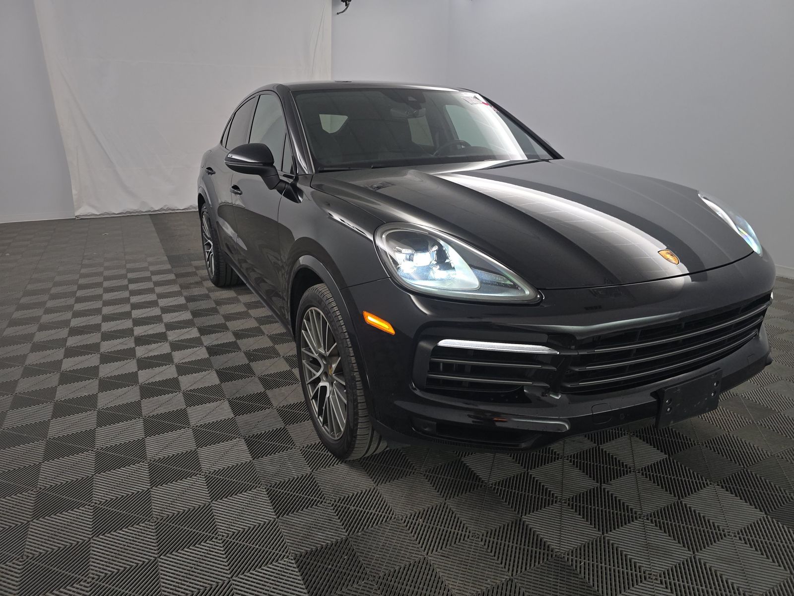 2023 Porsche Cayenne Platinum Edition AWD
