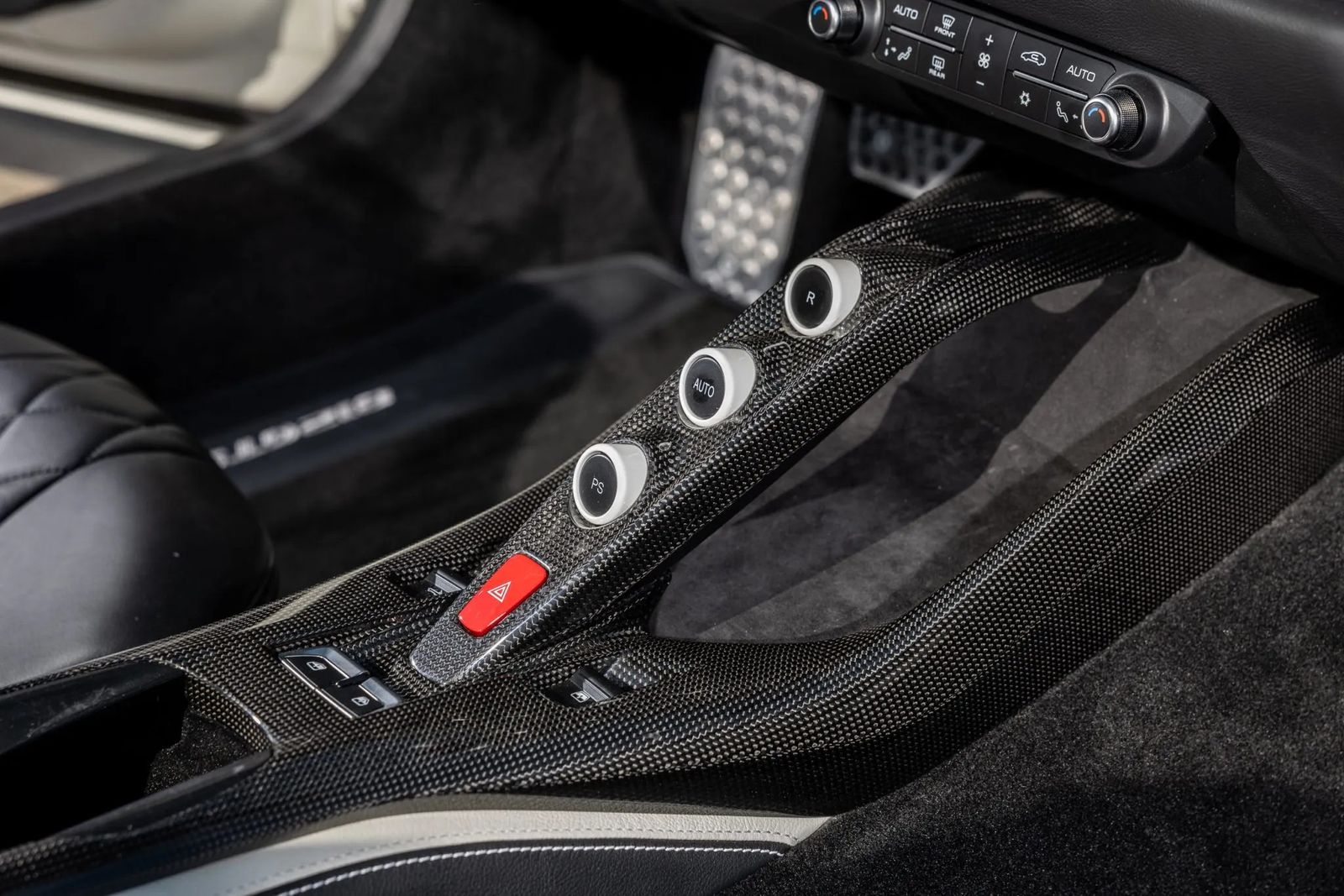 2021 Ferrari 812 GTS RWD