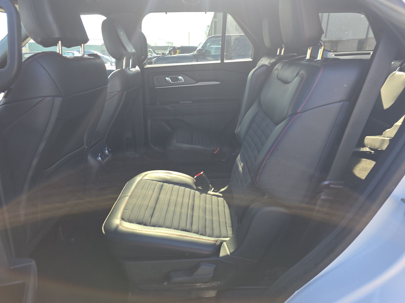 2025 Ford Explorer ST-Line AWD