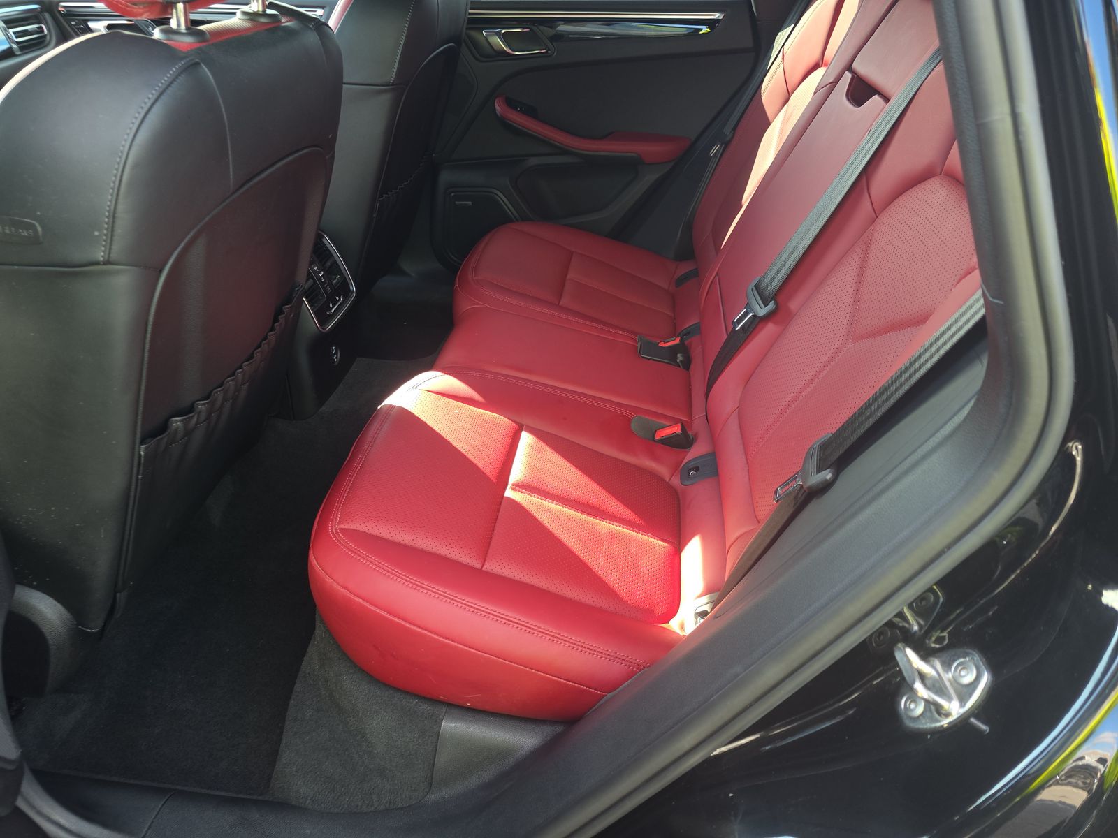 2024 Porsche Macan Base AWD