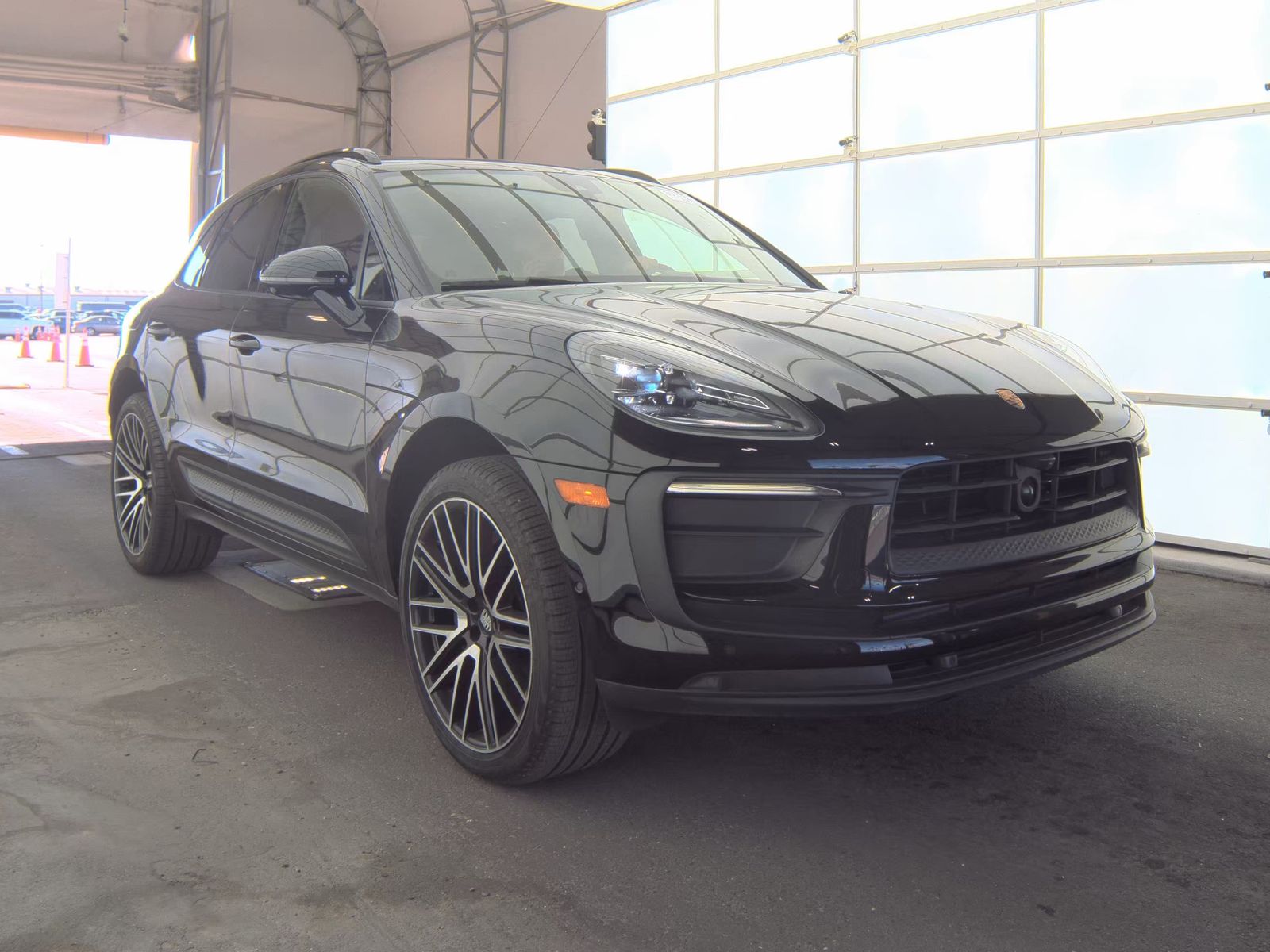 2024 Porsche Macan Base AWD