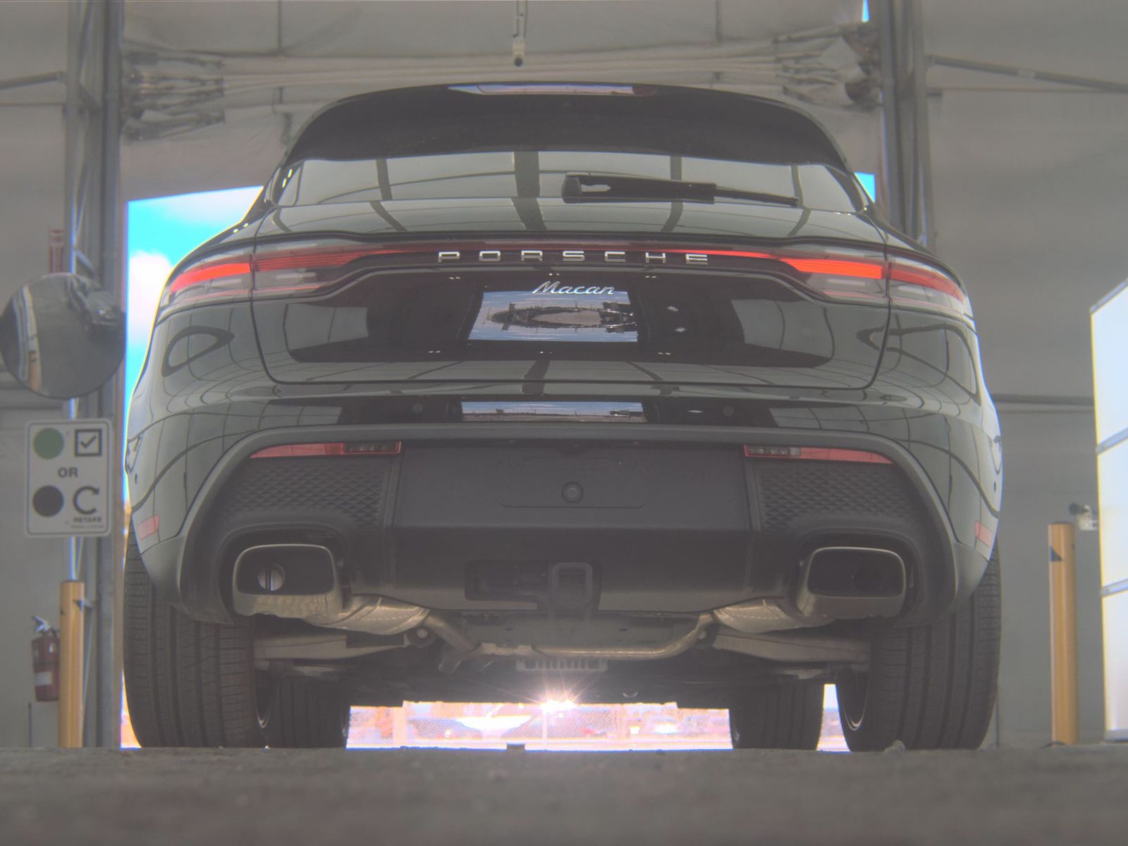 2024 Porsche Macan Base AWD