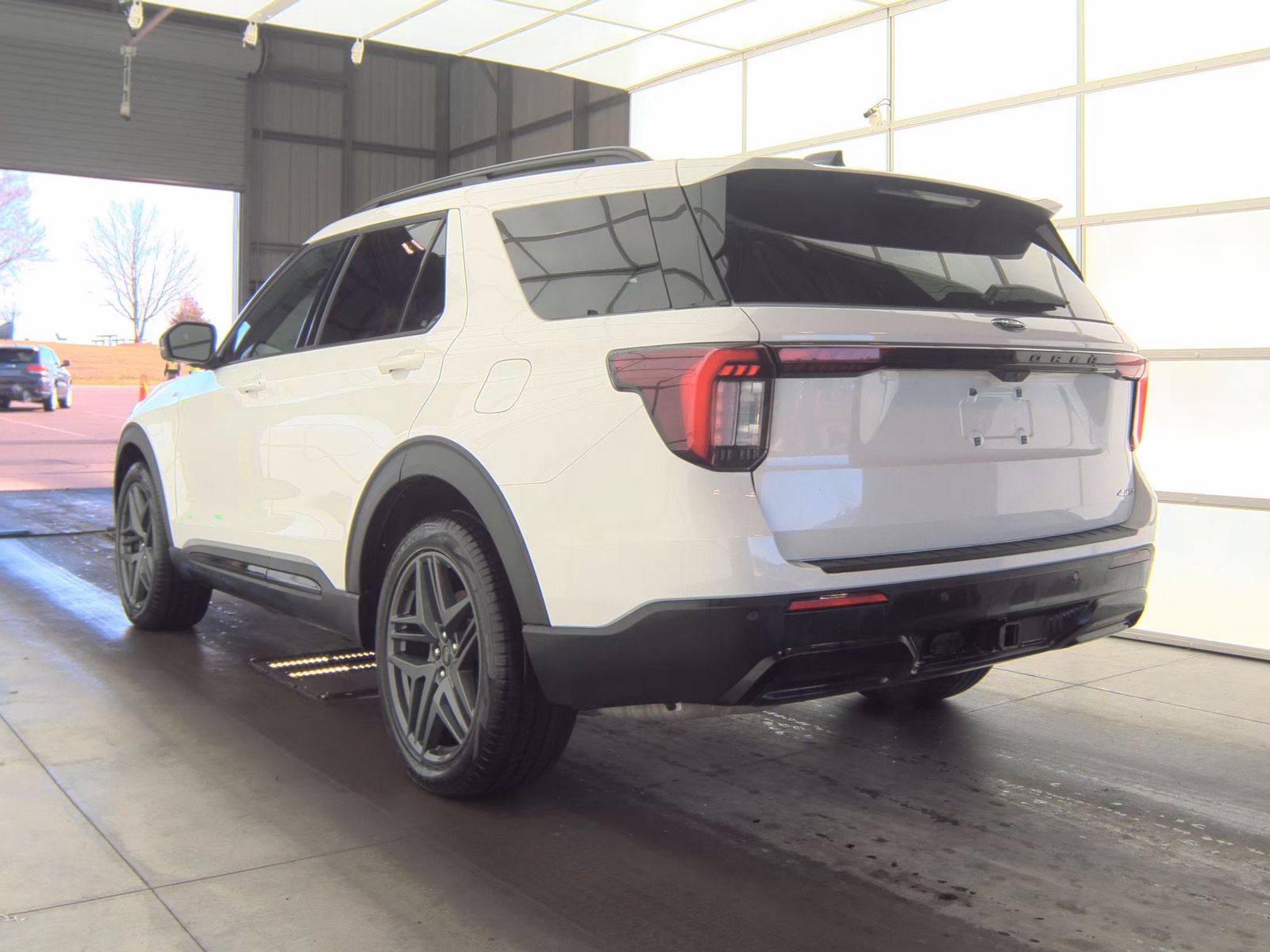 2025 Ford Explorer ST-Line AWD