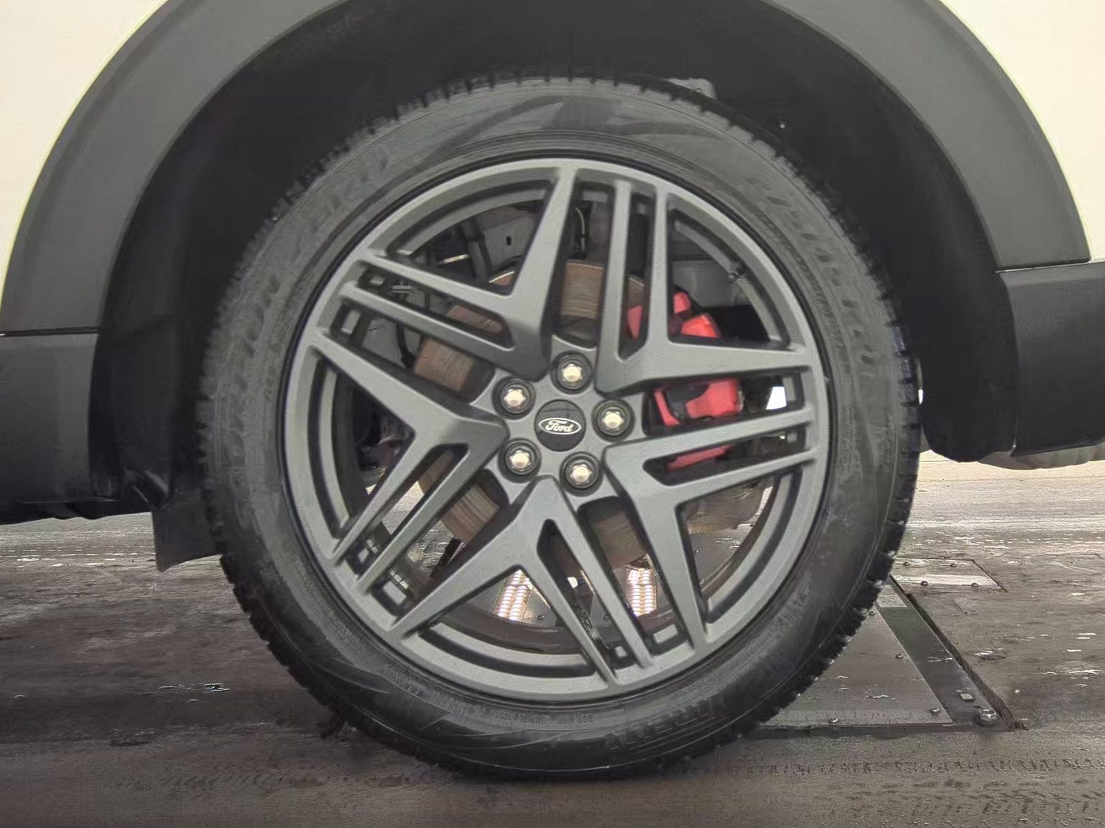 2025 Ford Explorer ST-Line AWD