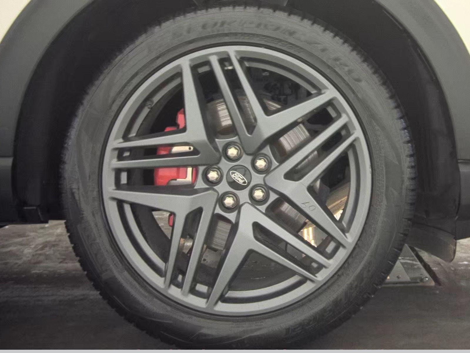 2025 Ford Explorer ST-Line AWD