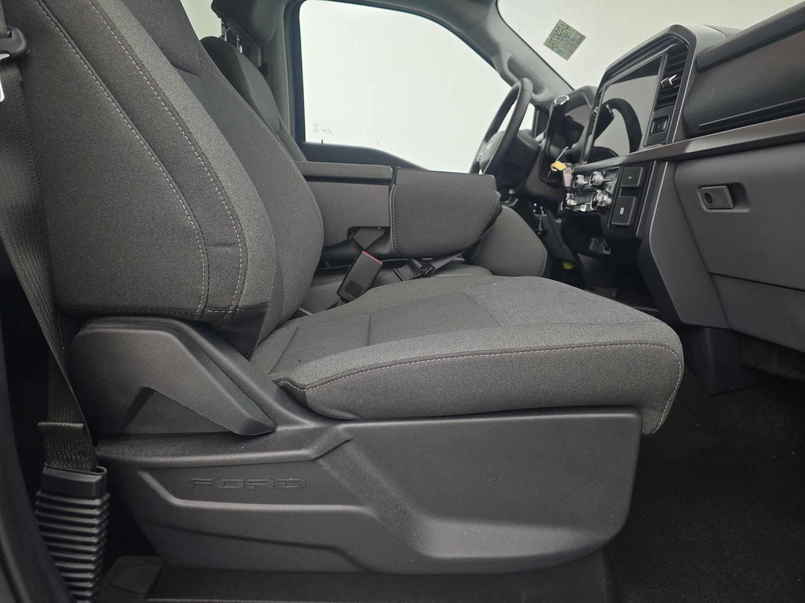 2025 Ford F-150 XLT AWD