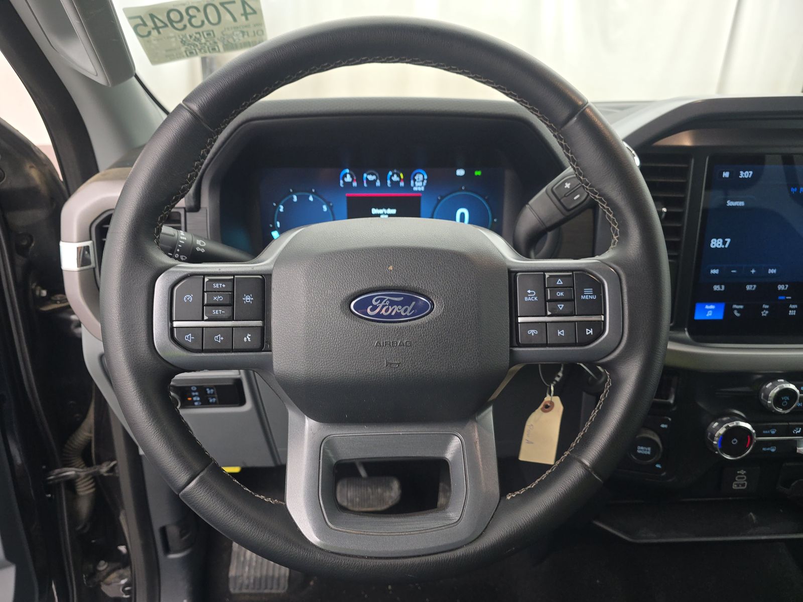 2025 Ford F-150 XLT AWD