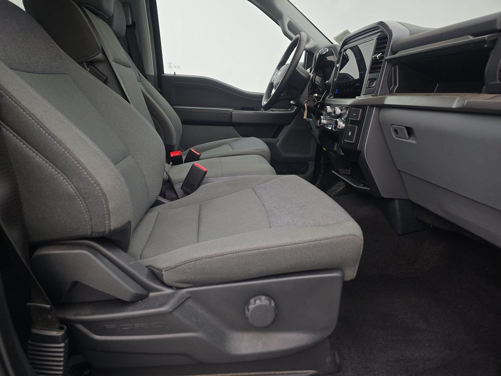 2025 Ford F-150 XLT AWD