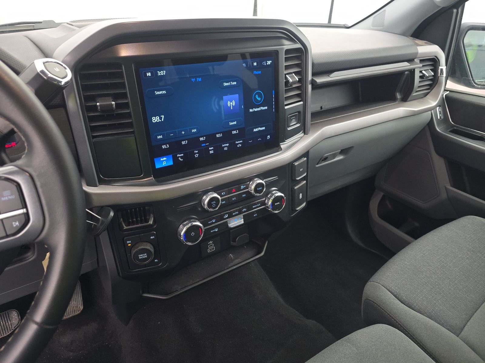 2025 Ford F-150 XLT AWD