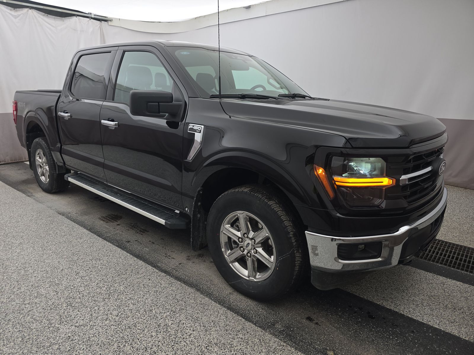 2025 Ford F-150 XLT AWD