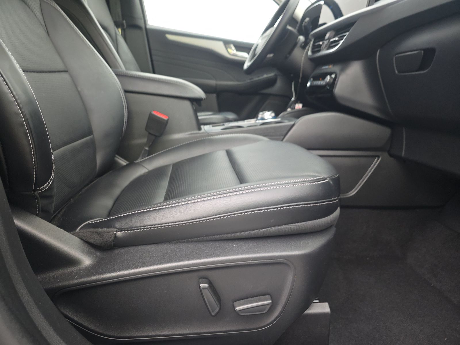 2025 Ford Escape Platinum AWD