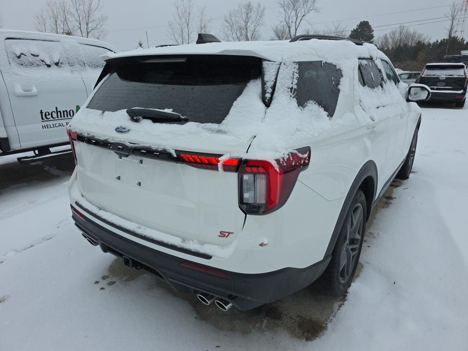2025 Ford Explorer ST AWD