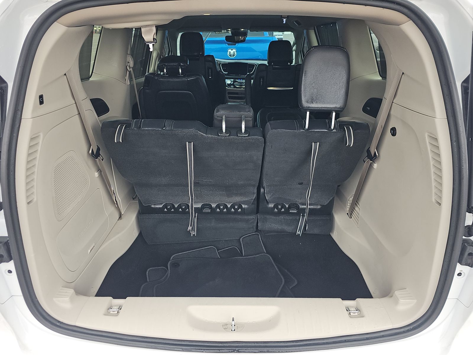 2022 Chrysler Pacifica Touring L FWD