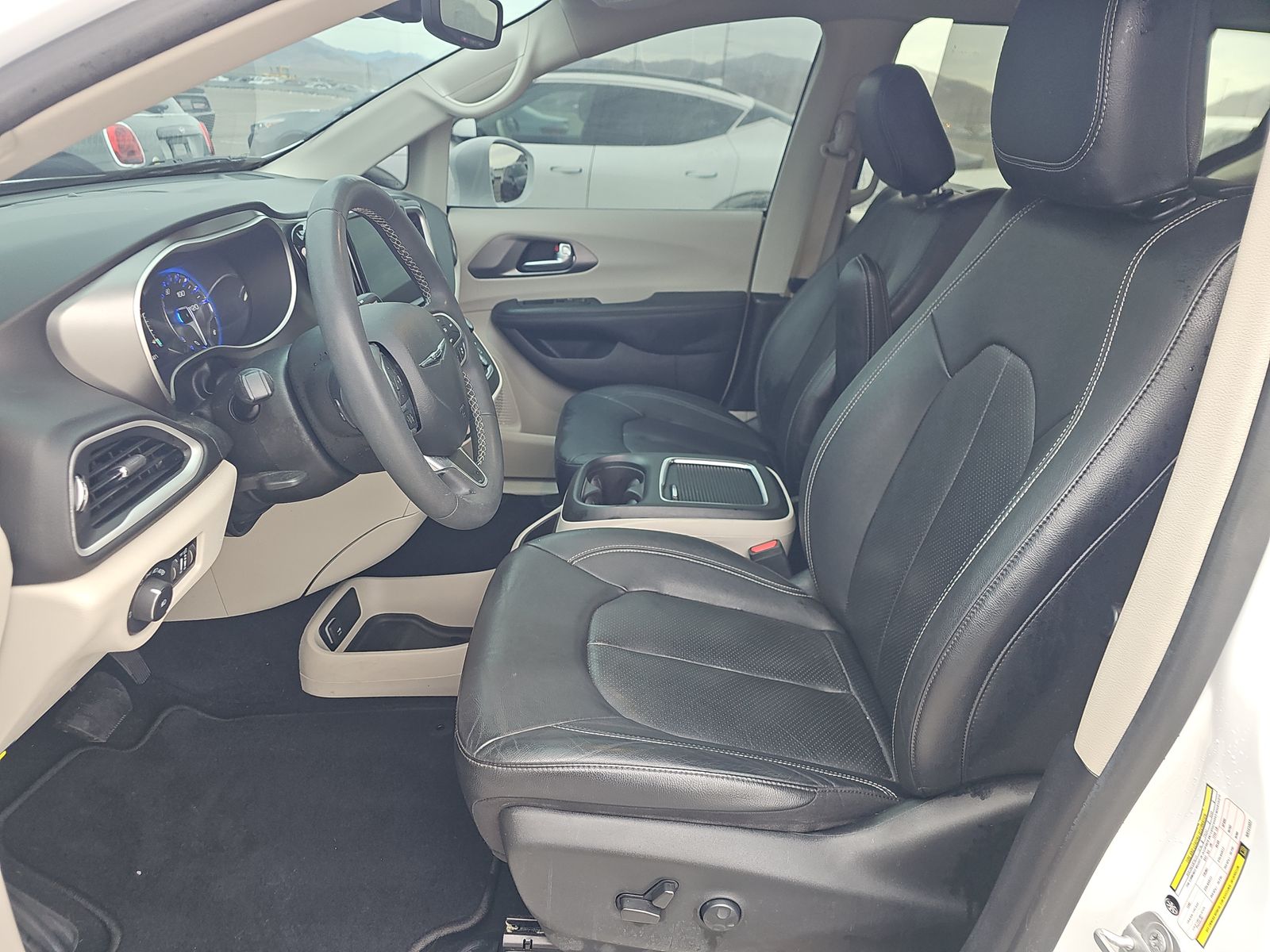 2022 Chrysler Pacifica Touring L FWD