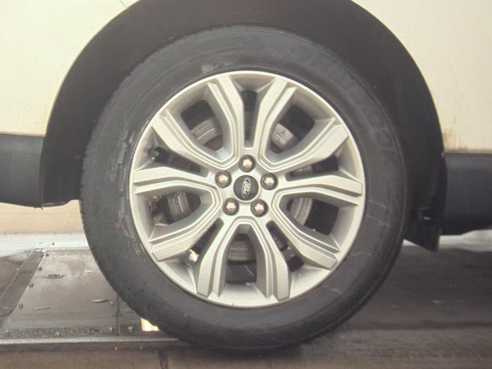 2023 Ford Edge Titanium AWD