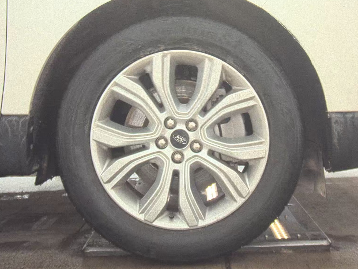 2023 Ford Edge Titanium AWD