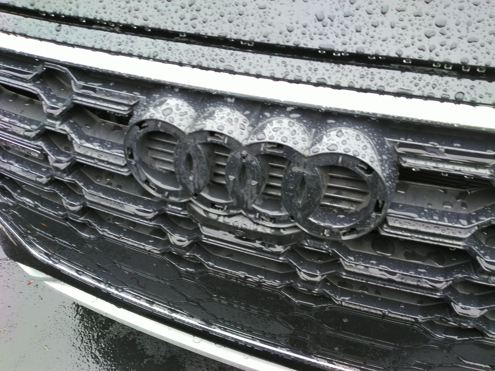 2022 Audi Q5 e Plug-In Hybrid S line Premium Plus AWD