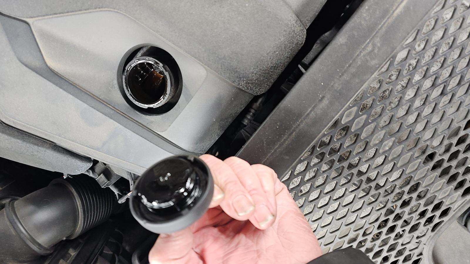 2022 Porsche Macan Base AWD