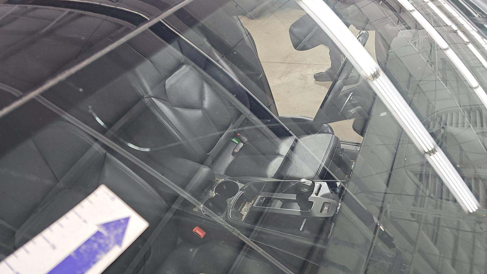 2022 Porsche Macan Base AWD