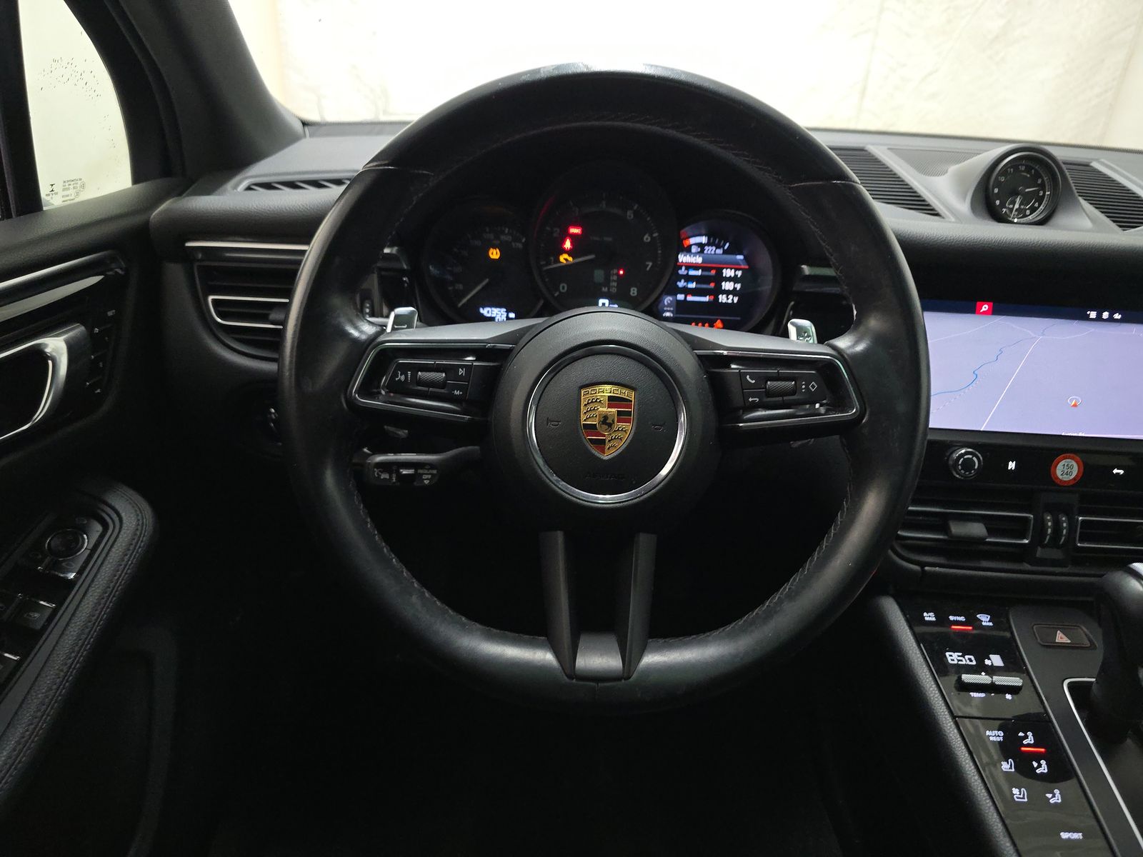 2022 Porsche Macan Base AWD